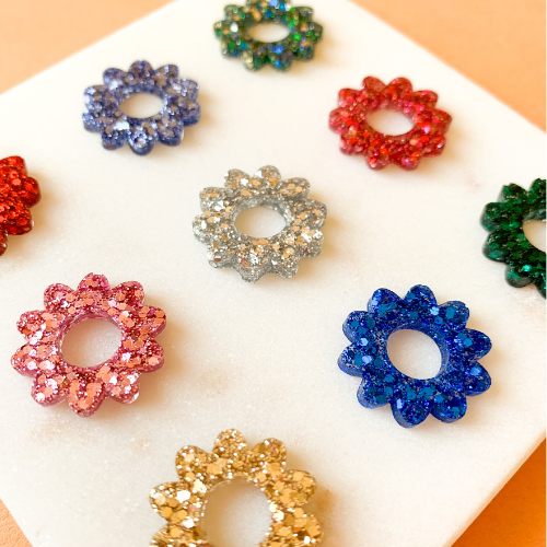 Charms Boucles d'Oreilles - Marguerites - 10 couleurs