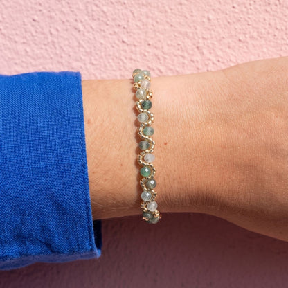 Bracelet Maya vert quartz strawberry tressé perles Miyuki dorées femme L'Atelier Rochelais