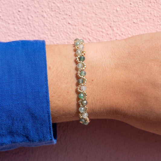 Bracelet Maya vert quartz strawberry tressé perles Miyuki dorées femme L'Atelier Rochelais