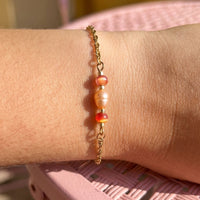 Bracelet Cléo rouge orange vue détail perles colorées bijou La Rochelle