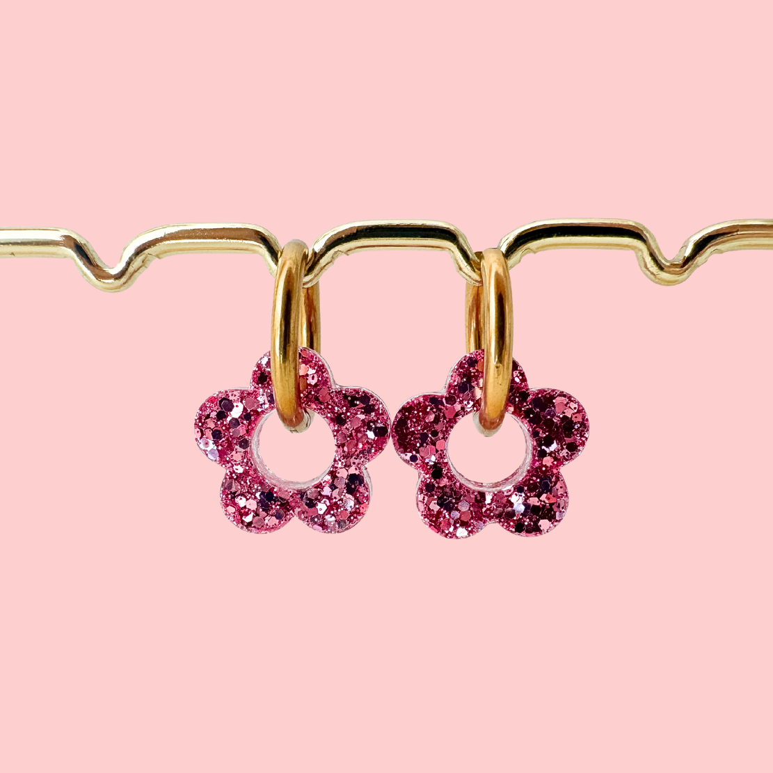 Boucles d’Oreilles fleurs pailletées 🌸