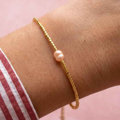 Bracelet Mila pêche perles Miyuki dorées perle d'eau douce femme L'Atelier Rochelais