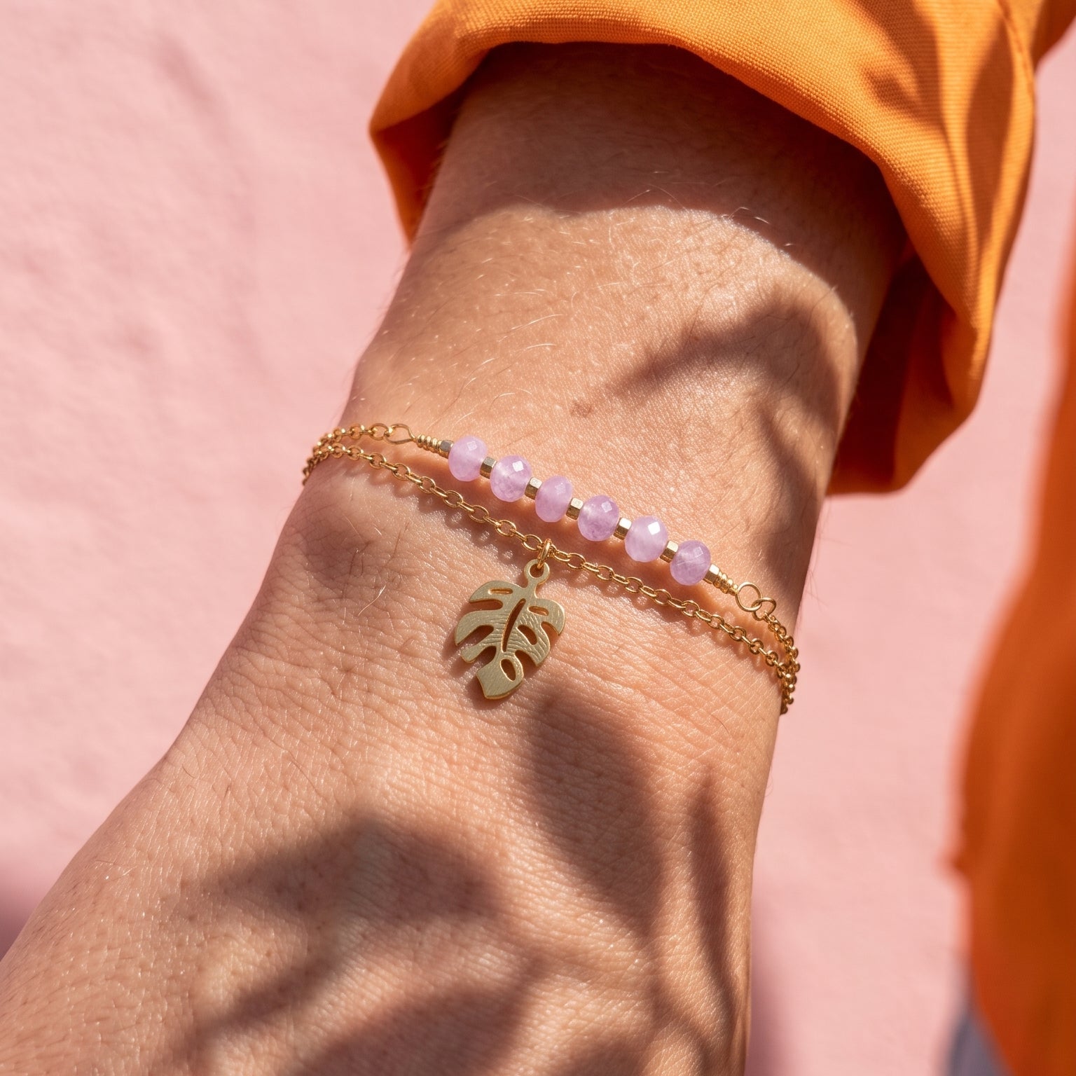 Bracelet Emy double rang détail charm feuille doré bijou L'Atelier Rochelais