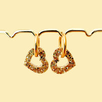 Charm pampille cœur interchangeable pour boucles d'oreilles créoles, bijou femme en résine, couleur doré, Atelier Rochelais La Rochelle