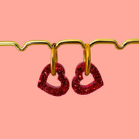 Charm pampille cœur interchangeable pour boucles d'oreilles créoles, bijou femme en résine, couleur rouge, Atelier Rochelais La Rochelle