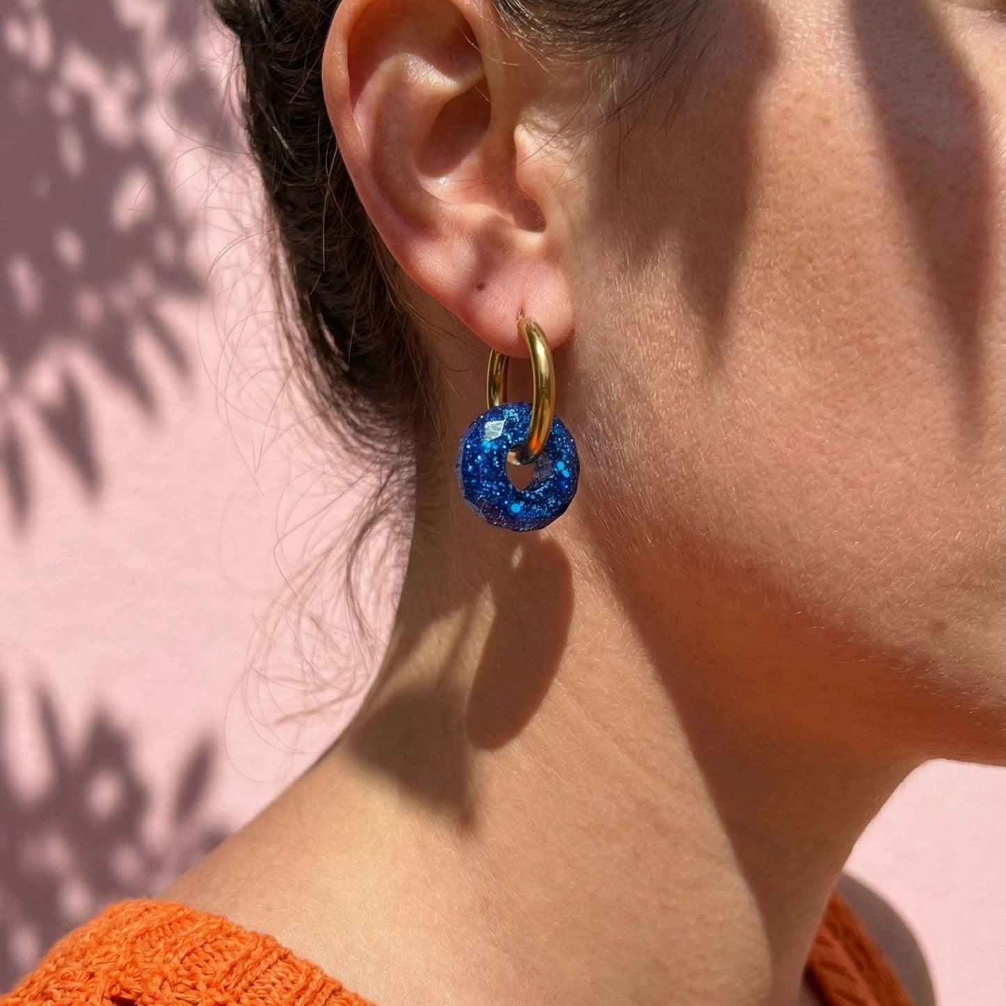 Créoles boules pailletées interchangeables – Boucles d’oreilles colorées et scintillantes