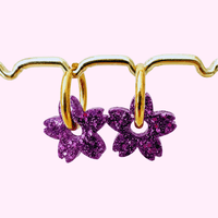 creoles-fleurs-de-tiare-pailletees-violet