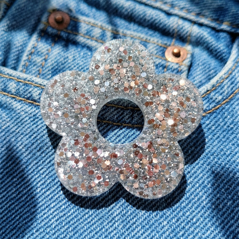 pins fleurs resine paillettes argent bijou fantaisie fait main atelier rochelais la rochelle