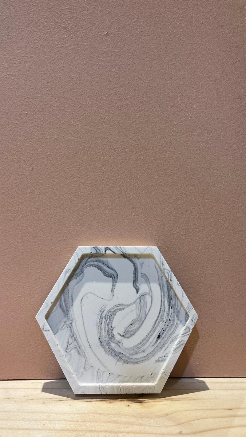 socle long marbrage noir